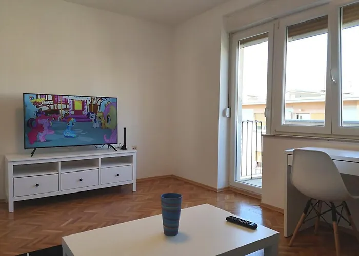Monty Suite