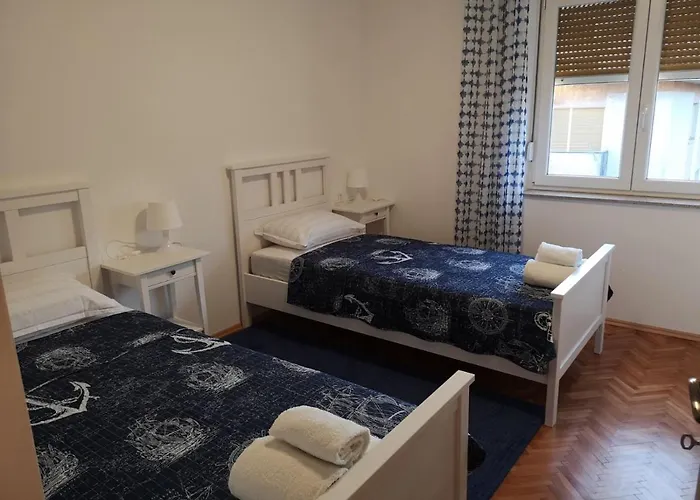 Monty Suite